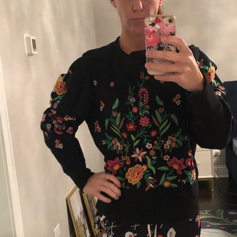 Embroidered sweatshirt